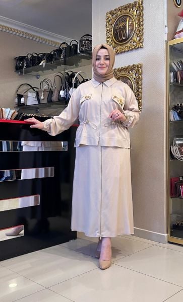 ﻿PUL İŞLEMELİ BELİ BÜZGÜLÜ CEKET VE ETEK TAKIM/MÜSEMMA