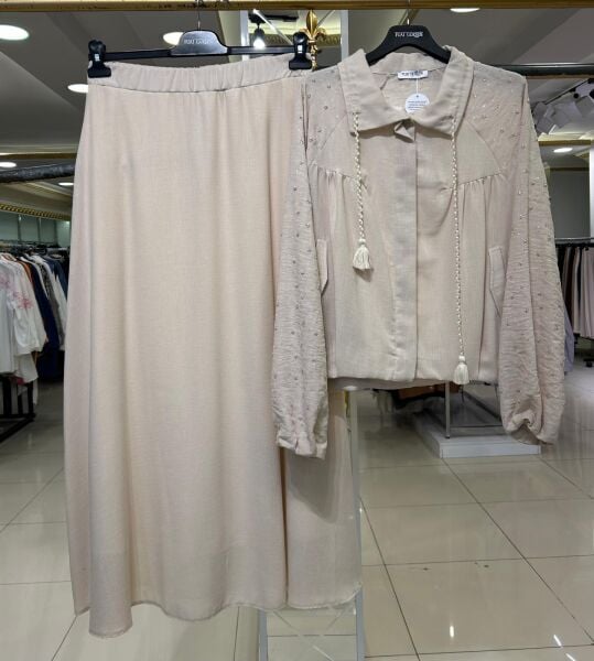 GÖMLEĞİ BONCUK İŞLEMELİ VİSKON TAKIM/FUAT GÜRŞEN