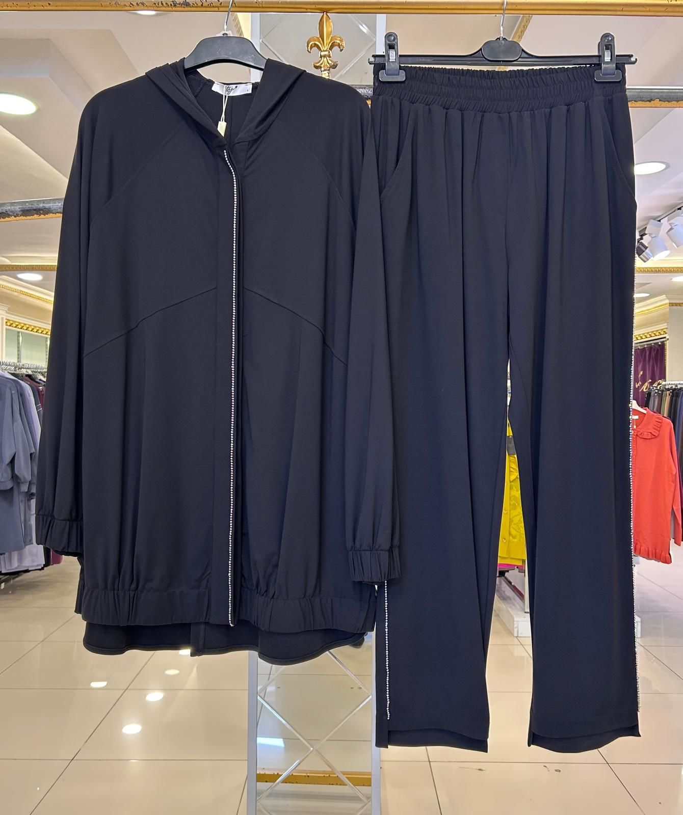 ﻿TAŞ DTY. KAPÜŞONLU HIRKA VE PANTOLONLU TAKIM/TIĞTRİKO