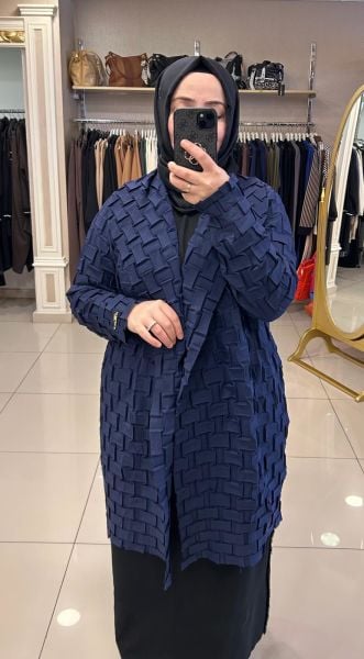 ÜÇ BOYUTLU KABARTMA DESEN CEKET/GHISA