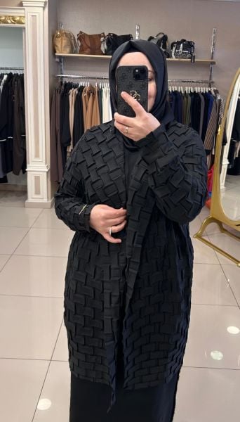 ÜÇ BOYUTLU KABARTMA DESEN CEKET/GHISA