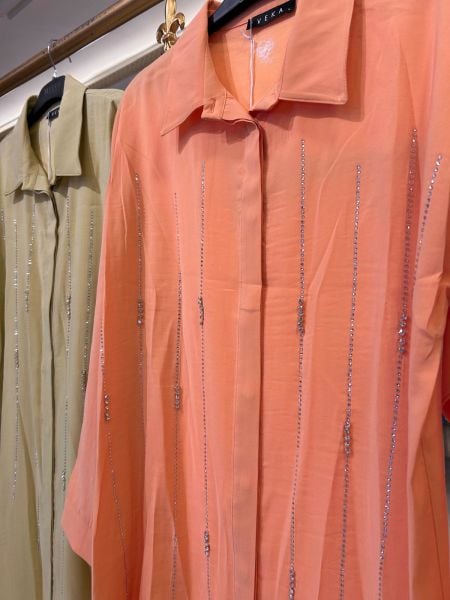 ﻿TAŞ İŞLEMELİ BASIC GÖMLEK/VEKA