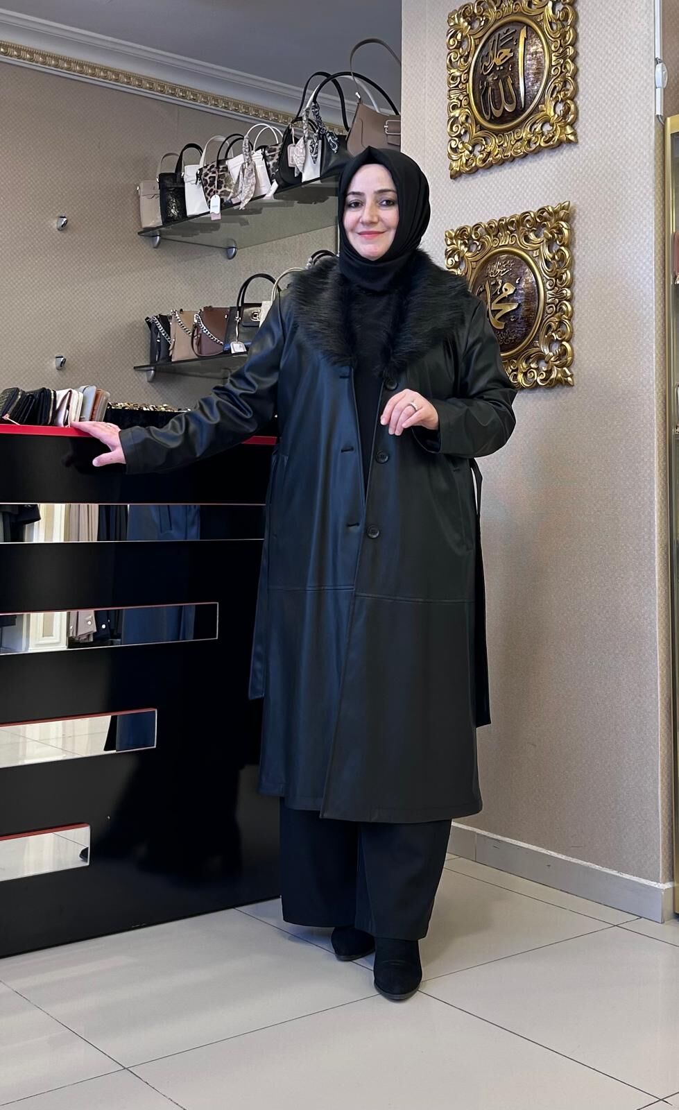 YAKASI KÜRKLÜ SUNİ DERİ PARDESÜ/ SEÇİL   