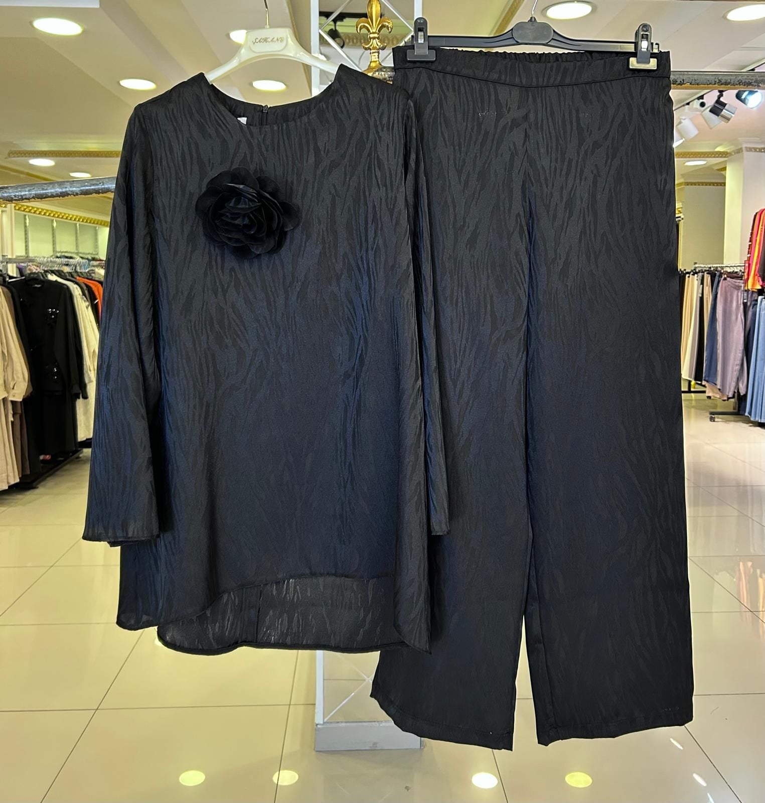 WENNEW/ JAKAR KUMAŞ GÜL BROŞLU İKİLİ TAKIM