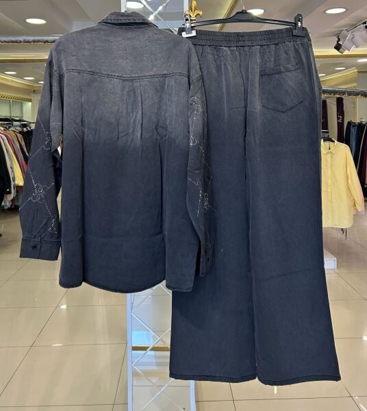 TAŞ İŞLEMELİ DEGRADE KOT PANTOLONLU TAKIM/GHISA