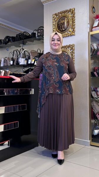 TAŞ İŞLEMELİ ŞAL DESENLİ ŞİFON BLUZ/ FUAT GÜRŞEN 