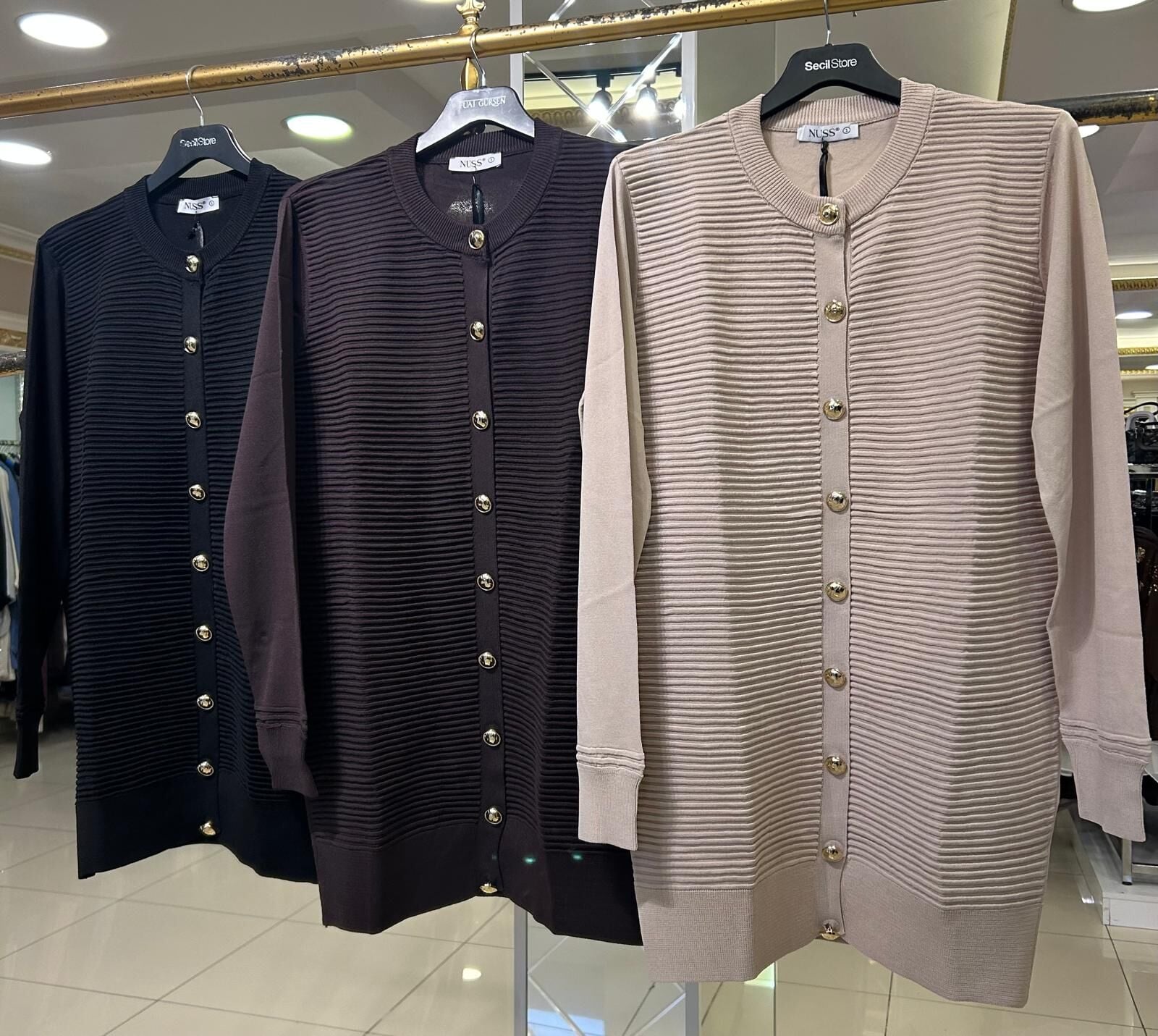 ÖNÜ KENDİNDEN ÇİZGİLİ MERSERİZE HIRKA /NUSS 605