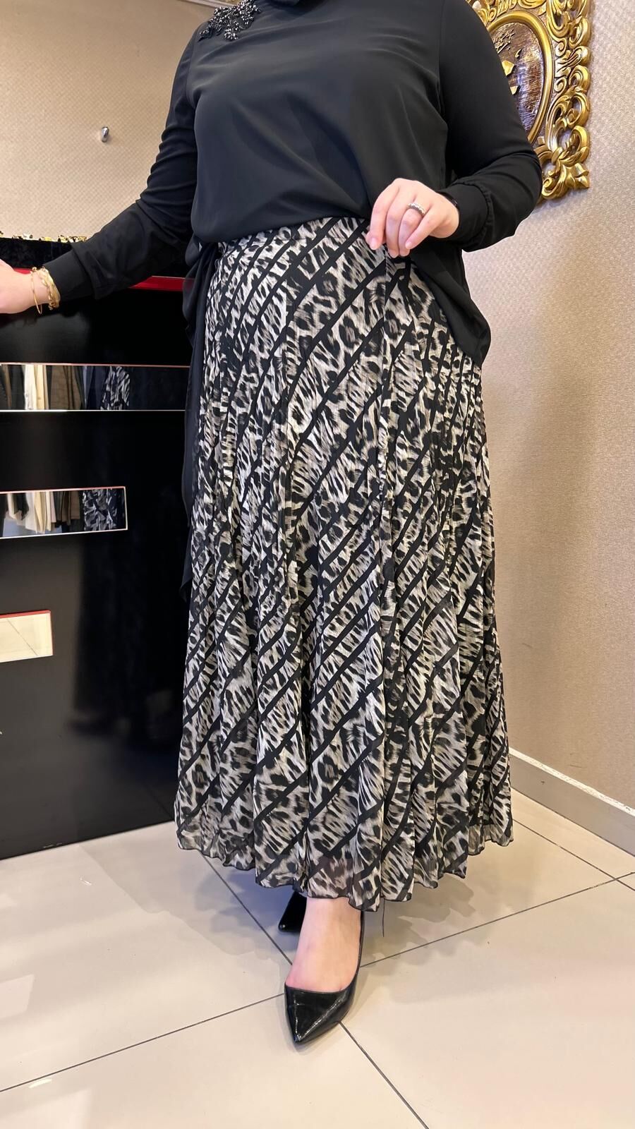 LEOPAR DESEN ŞİFON KİLOŞ ETEK/ FUAT GÜRŞEN