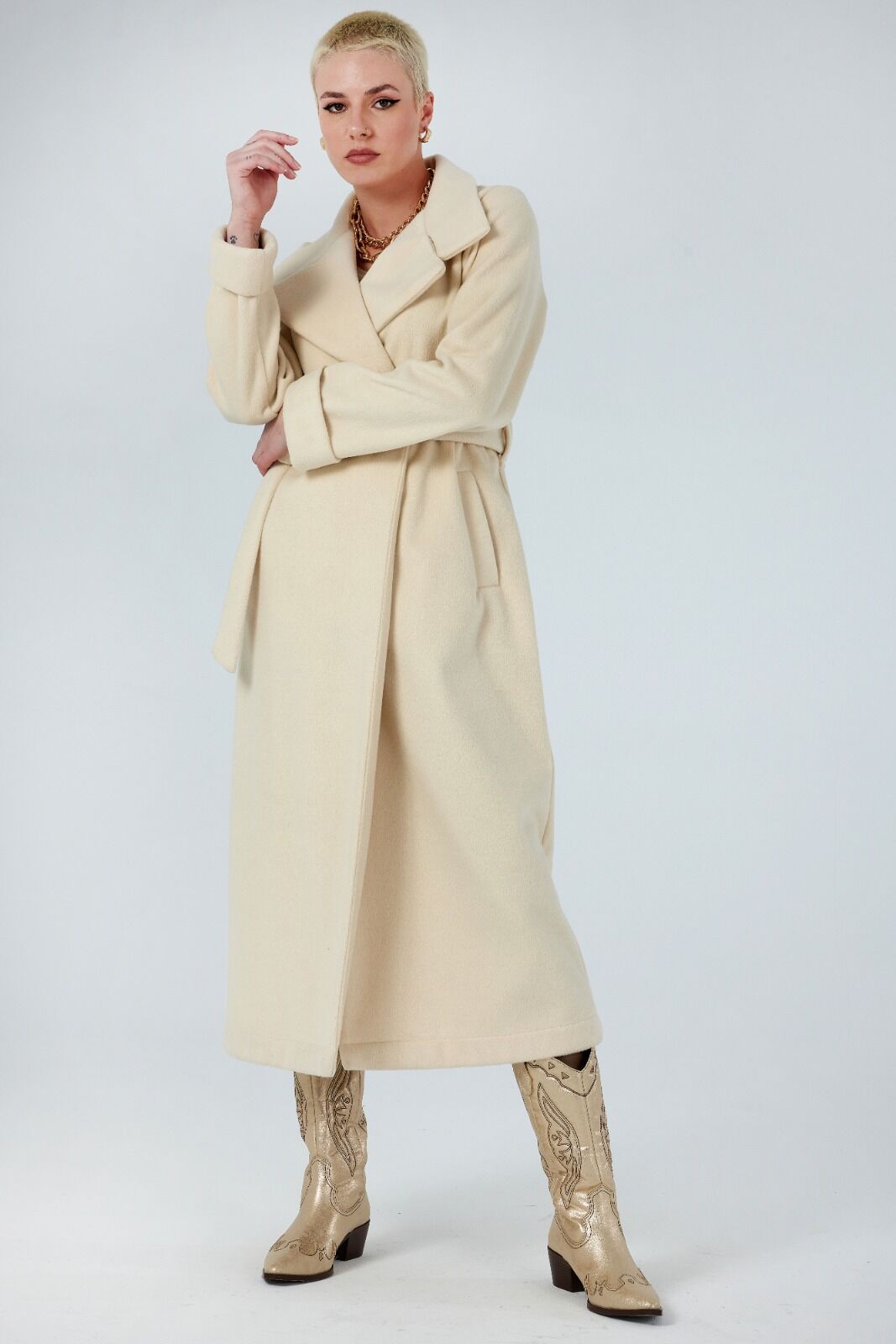 NURCAN ÇETİN KAŞE KABAN KREM/SİYAH