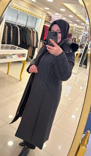 BAKLAVA DESEN KAPİTONE KAPÜŞONU KÜRKLÜ MONT /TRENÇ