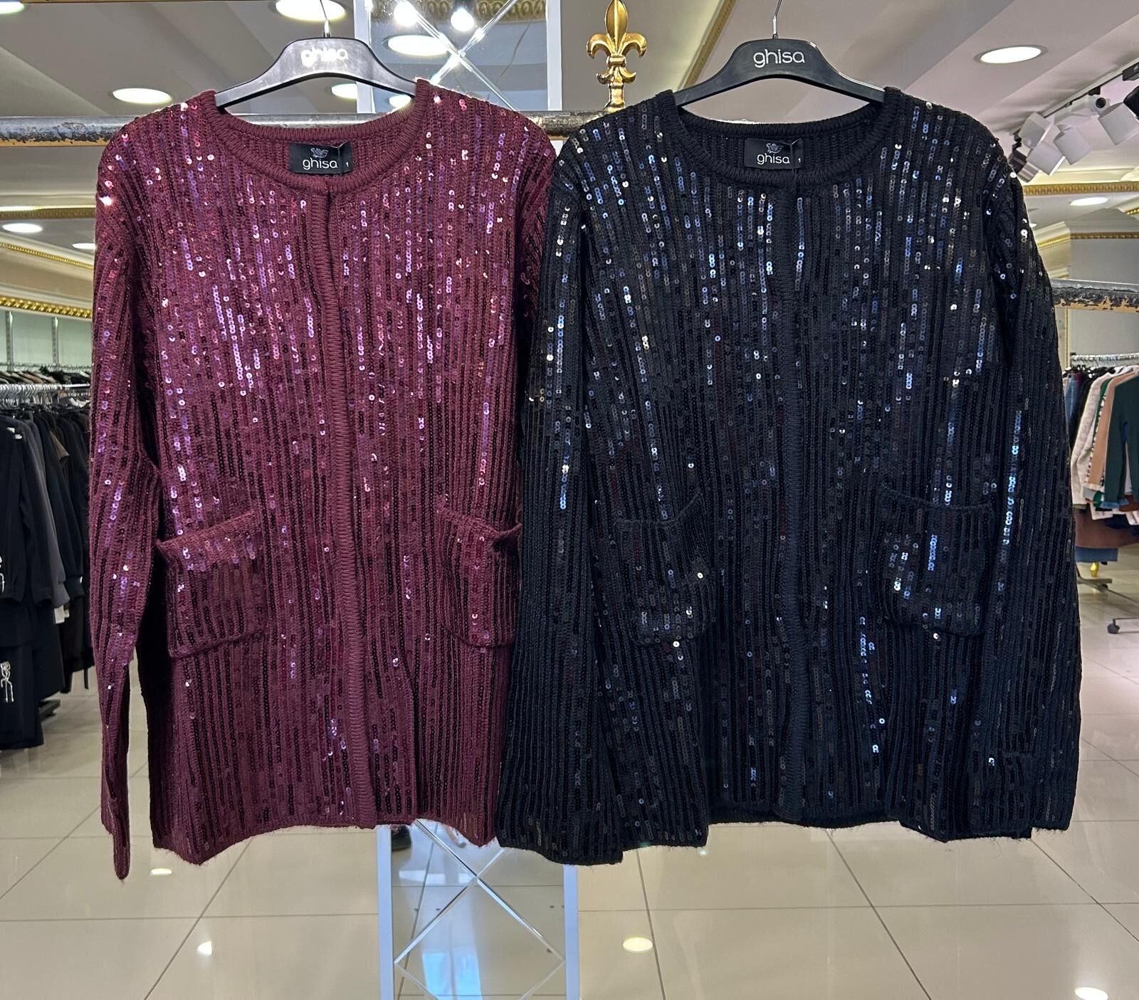 TAMAMI PUL İŞLEMELİ ÇITÇIT KAPAMA YÜNLÜ CEKET/GHISA