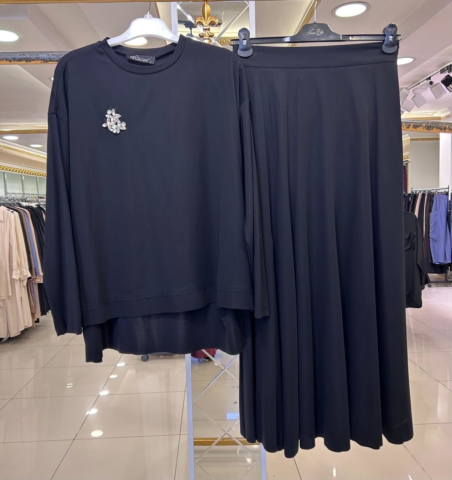 TAŞ DTY. TUNİK VE ETEK TAKIM/NURCAN ÇETİN