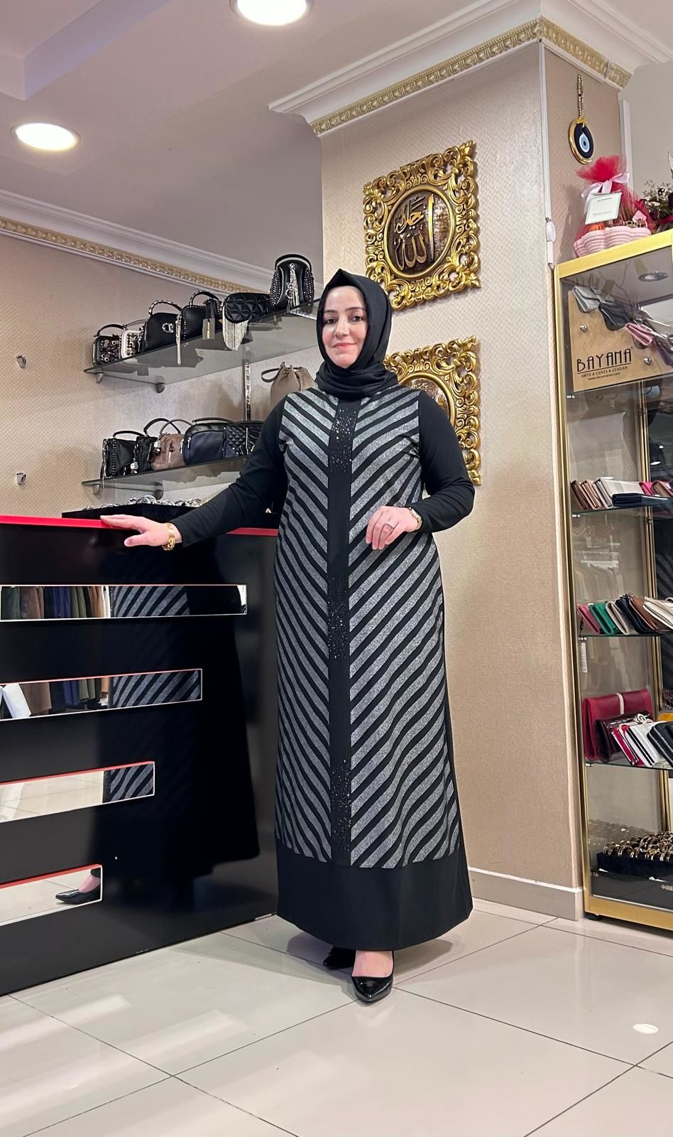 ŞERİT VE TAŞ DTY. PENYE KUMAŞ ELBİSE /BELGİN