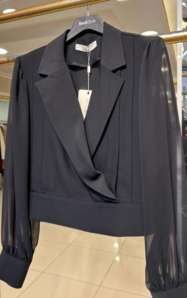 KRUVAZE YAKA KREP KUMAŞ BLUZ /SEÇİL