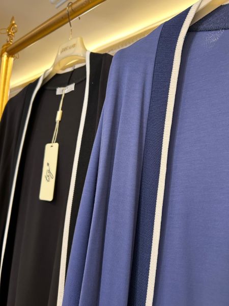 BEYAZ ÇİZGİ VE DÜĞME DTY. HIRKA/TIĞTRİKO