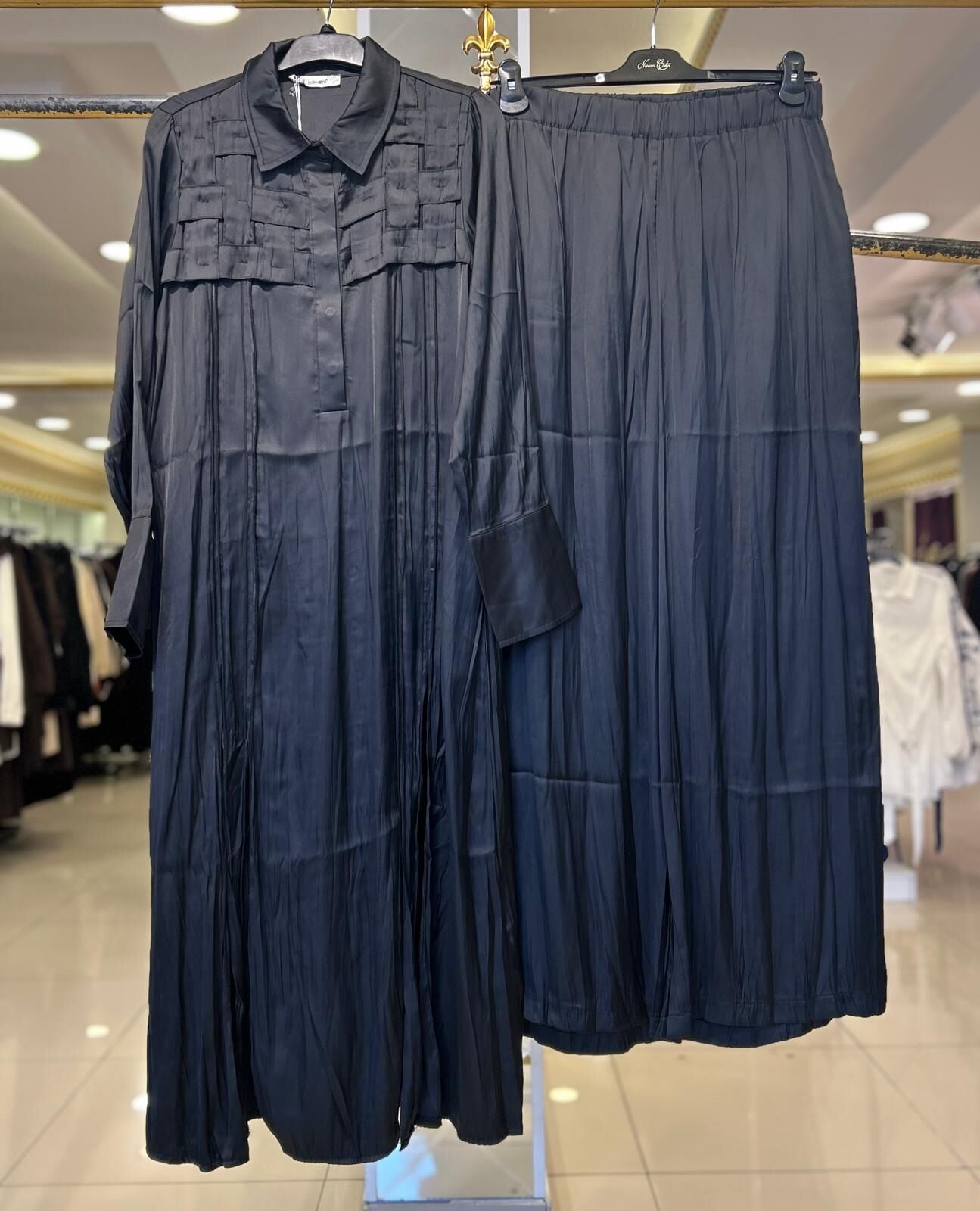 TUNİĞİ PARÇALI VISKOZ KUMAŞ TAKIM/ LISSMORE