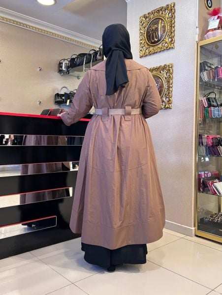 ASİMETRİK KESİM KEMERLİ TRENÇKOT/NURCAN ÇETİN