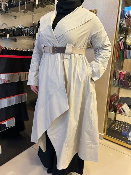 ASİMETRİK KESİM KEMERLİ TRENÇKOT/NURCAN ÇETİN