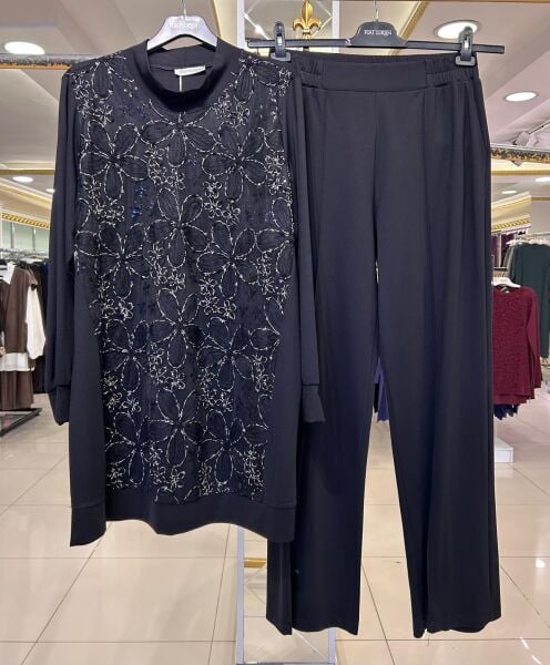 TUNİĞİ PUL VE ÇİÇEK İŞLEMELİ PANTOLONLU TAKIM/ FUAT GÜRŞEN