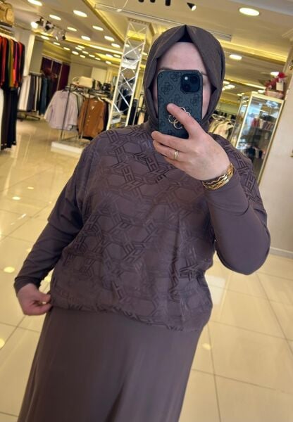 BLUZU KENDİNDEN DESENLİ ETEKLİ TAKIM/ NUSS