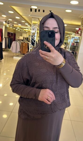 BLUZU KENDİNDEN DESENLİ ETEKLİ TAKIM/ NUSS