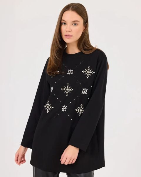 Yuvarlak yaka taşlı sweatshirt
