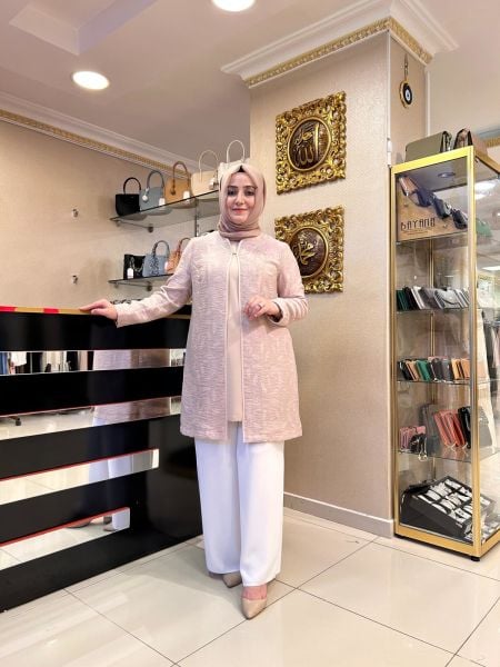 BÜYÜK BEDEN ÇİÇEK DESENLİ İ̇Ç BLUZLU CEKET