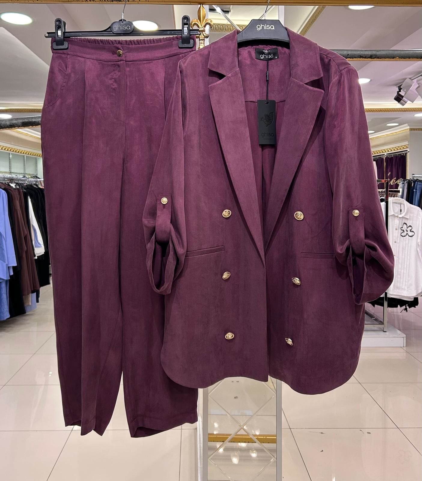 DÜĞME DTY. İPEK KUPRA PANTOLONLU TAKIM/GHISA