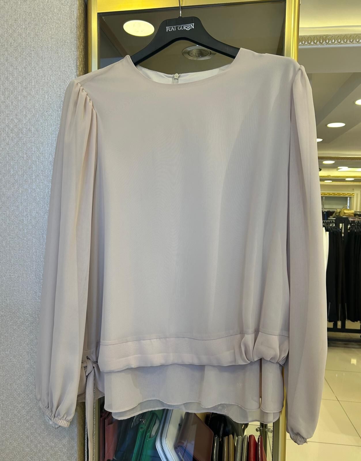 TAŞLI BAĞLAMA DTY. ŞİFON BLUZ/ FUAT GÜRŞEN