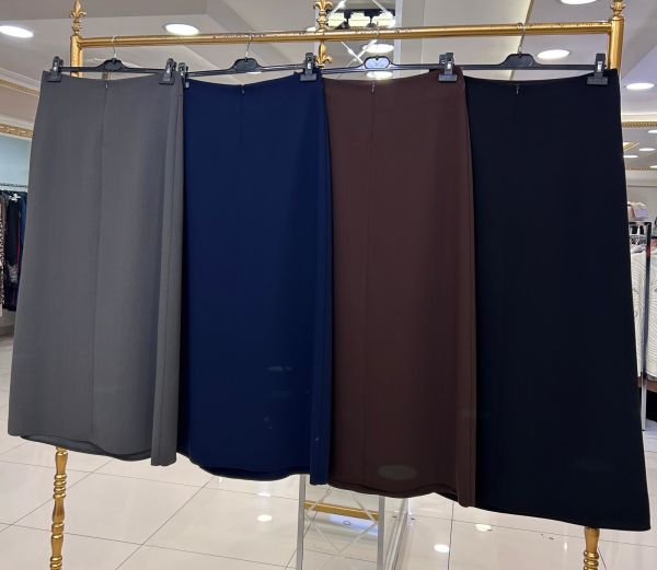 DÜĞME DTY. ÖNÜ KAPAMALI KREP ETEK/GLARE
