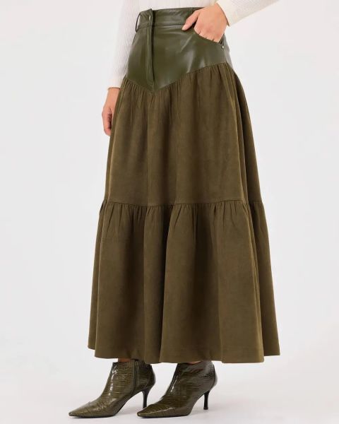 SÜET VE DERİ DTY. ETEKLİ TAKIM/SEÇİL