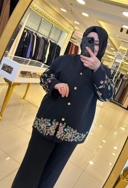 KOLLARI VE ETEK UCU BONCUK İŞLEMELİ CEKET /GHISA