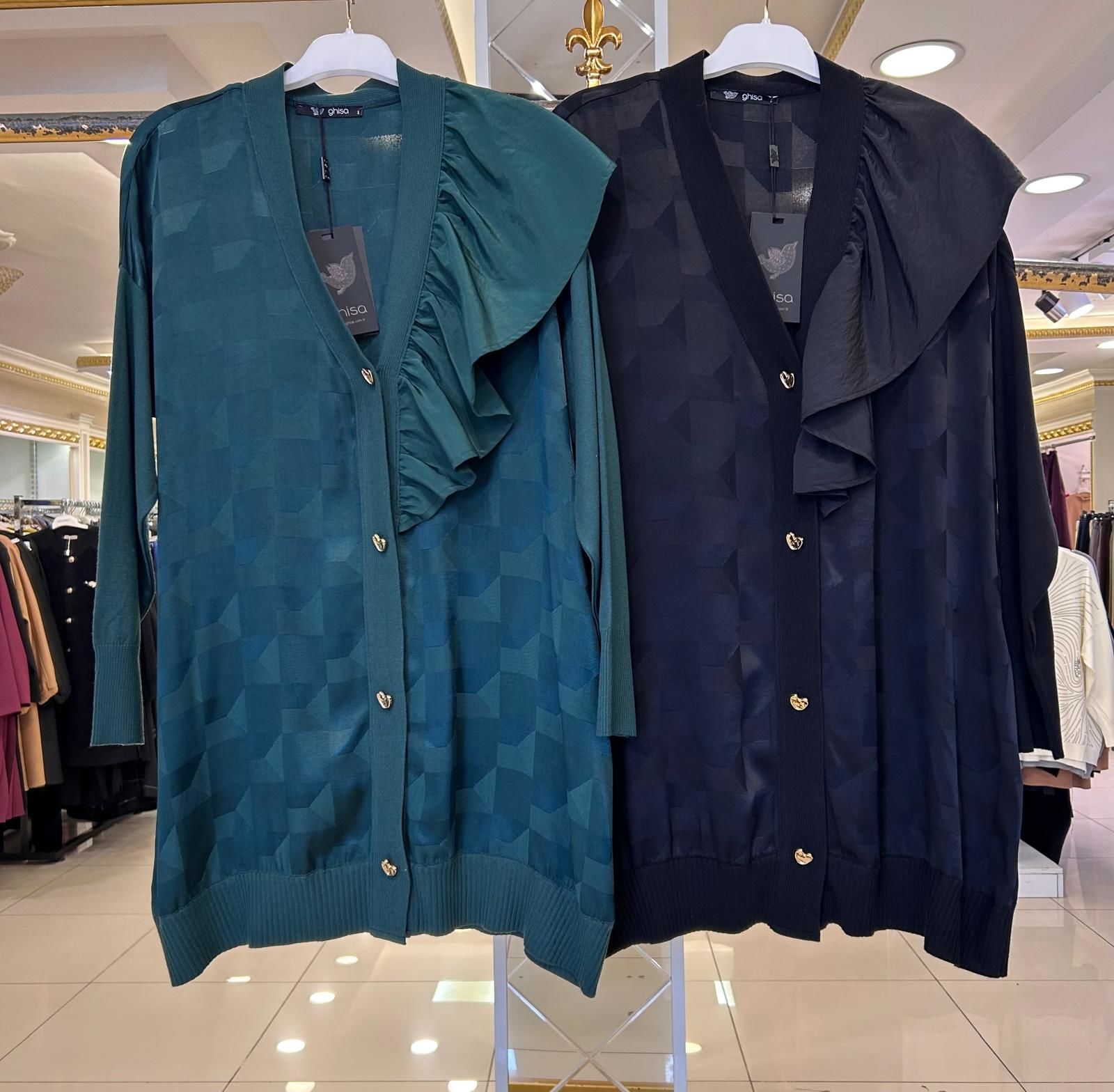 ﻿KENDİNDEN DESENLİ YAKASI FIRFIR DTY. HIRKA/GHISA