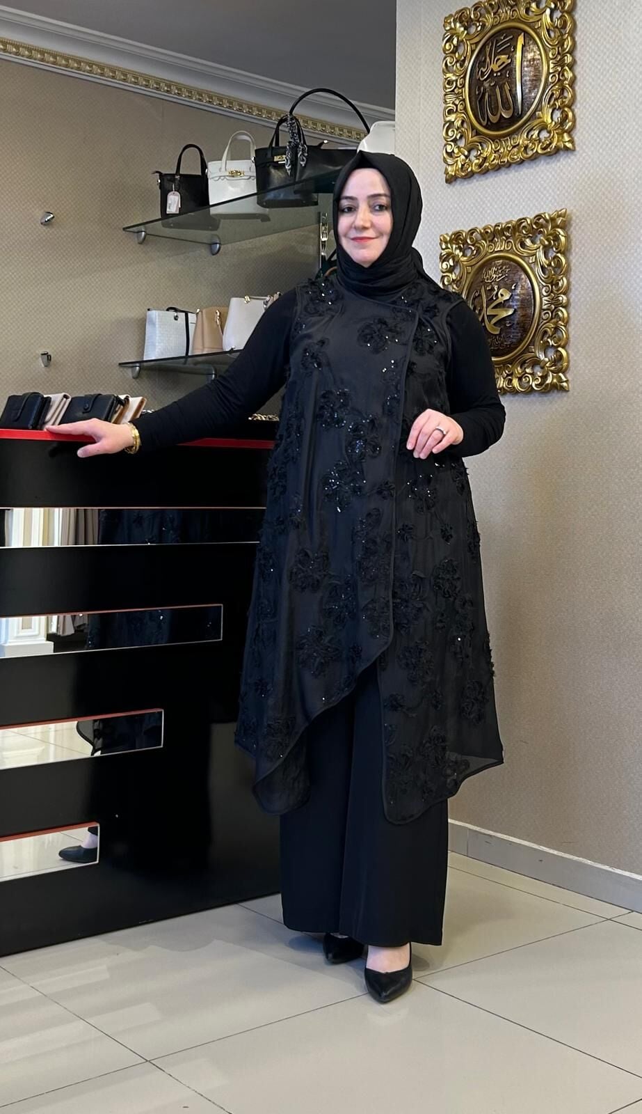 ÇİÇEK VE PUL İŞLEMELİ OVERSIZE YELEK/ SEÇİL