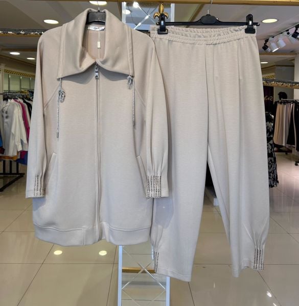 NERVÜR VE TAŞ DETAYLI TAKIM/ TIĞTRİKO