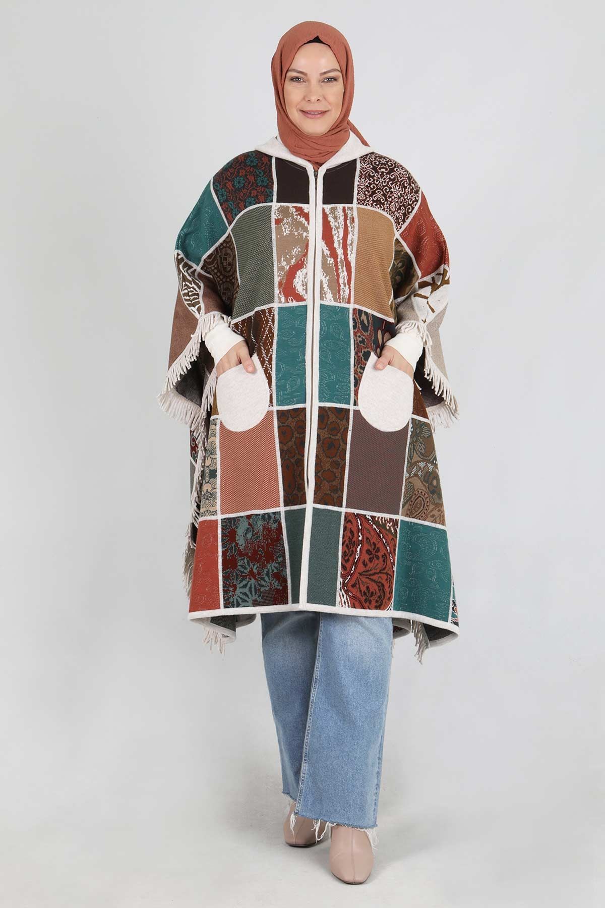 ﻿Büyük Beden Tesettür Patchwork Triko Panço/Behrem