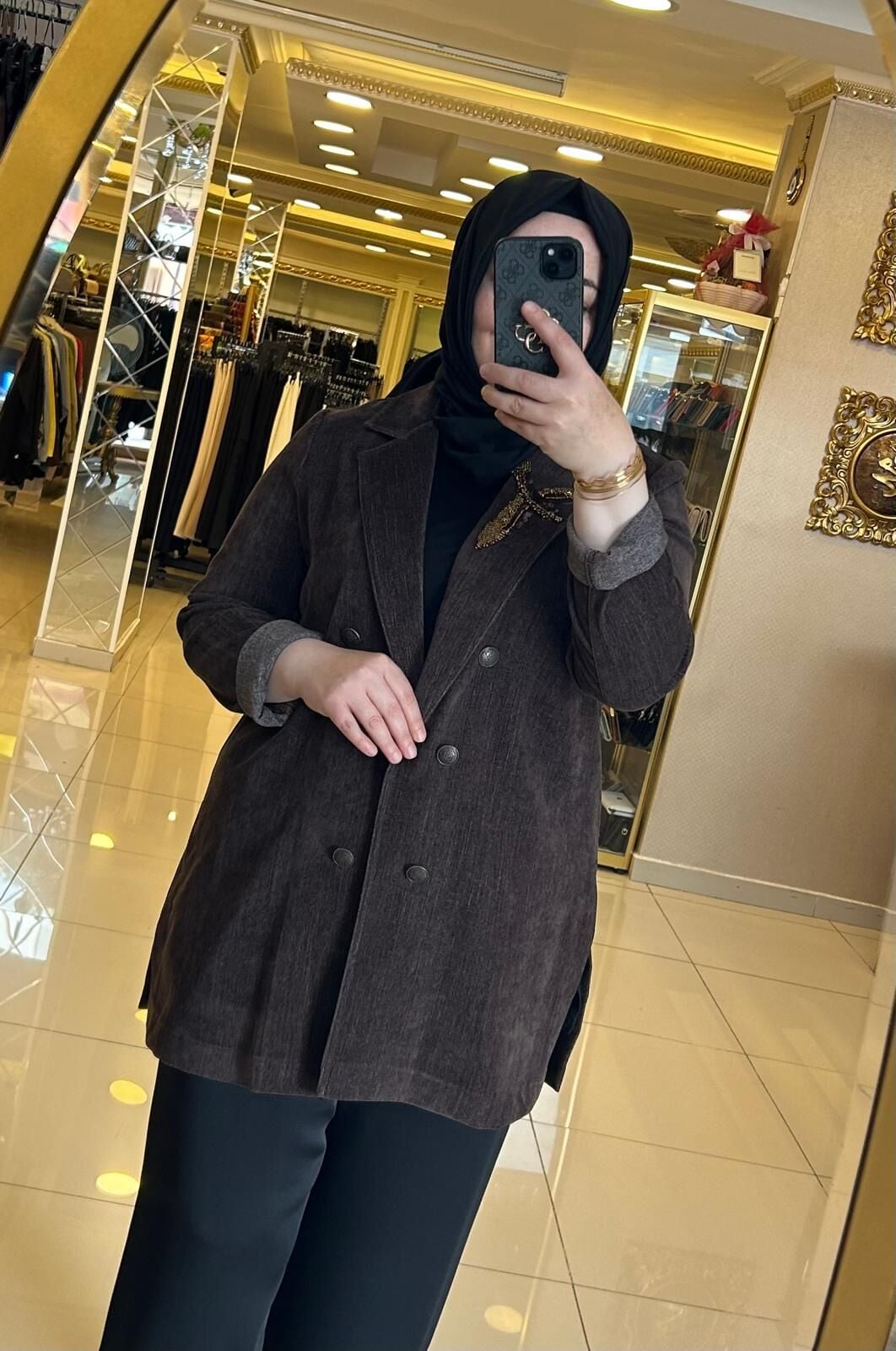 YAKASI BONCUK İŞLEMELİ KADİFE CEKET /NURCAN ÇETİN 26236