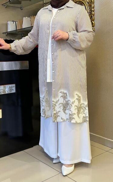 B. BEDEN ETEK UCU DESENLİ ÇİZGİLİ GÖMLEK/ SEÇİL