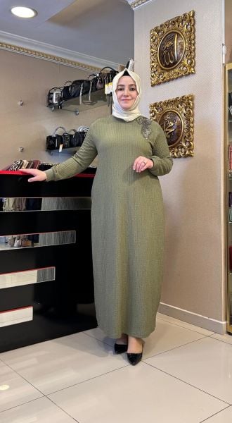 OMUZU BONCUK İŞLEMELİ GOFRE KUMAŞ ELBİSE/NURCAN ÇETİN 25128