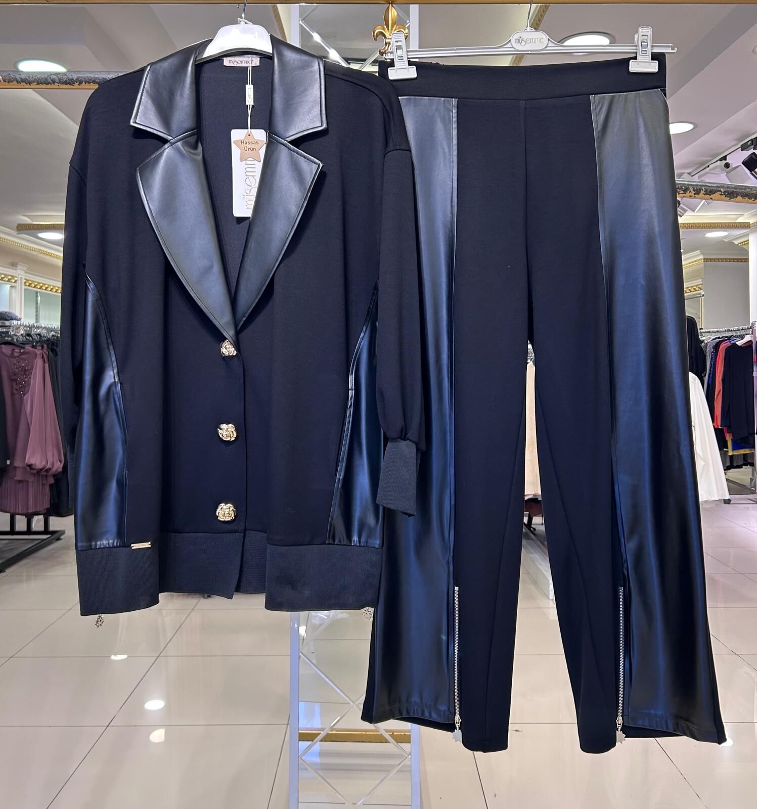 SUNİ DERİ VE FERMUAR DTY. LAYZA TAKIM/ MÜSEMMA