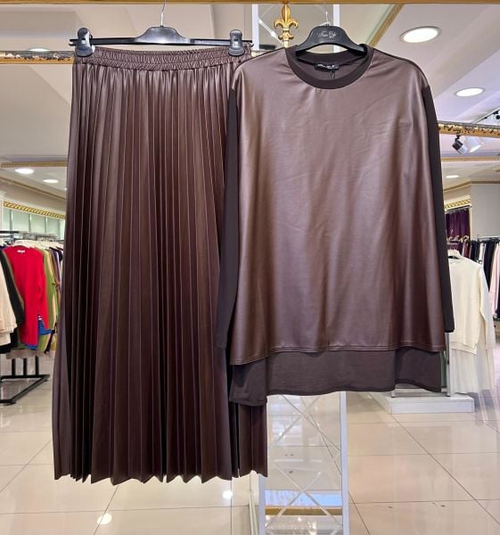 SUNİ DERİ DTY.PİLİSE ETEKLİ TAKIM/NURCAN ÇETİN