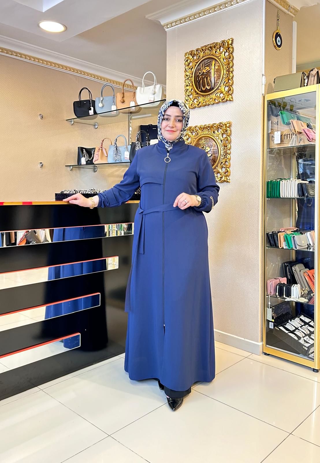 ZİNCİR AKSESUARLI FERACE/ ZERENAY