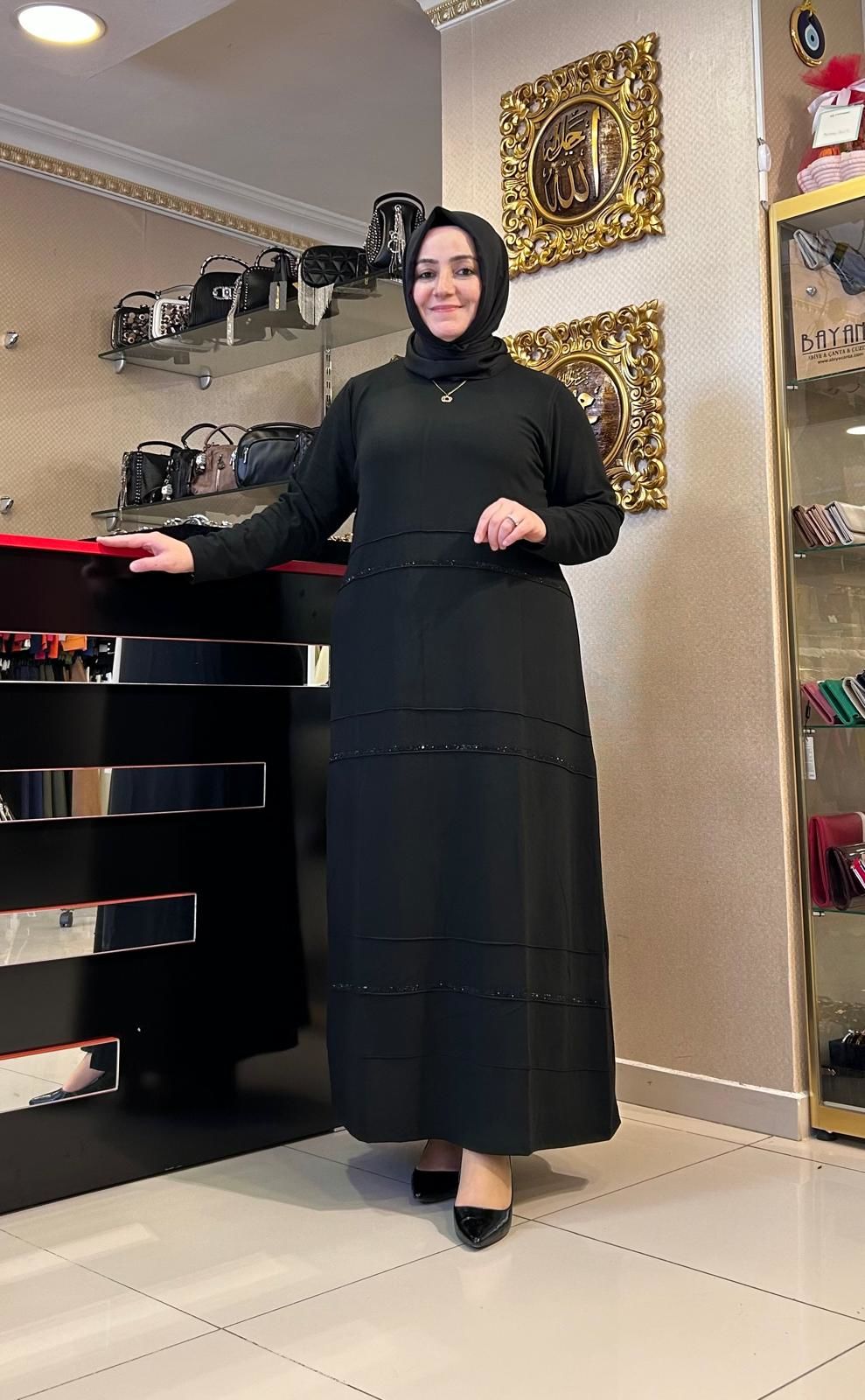 KENDİNDEN ÇİZGİ VE TAŞ DTY. ELBİSE/BELGİN