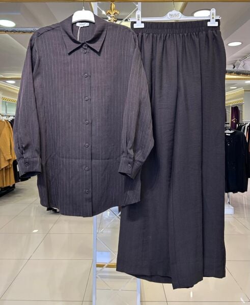 GÖMLEĞİ ÇİZGİLİ TENSEL KUMAŞ TAKIM/ NUSS