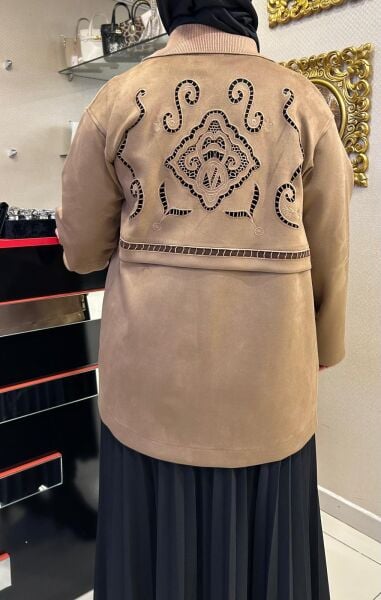 TRİKO YAKA SIRTI İŞLEMELİ NUBUK CEKET/ TIĞTRİKO