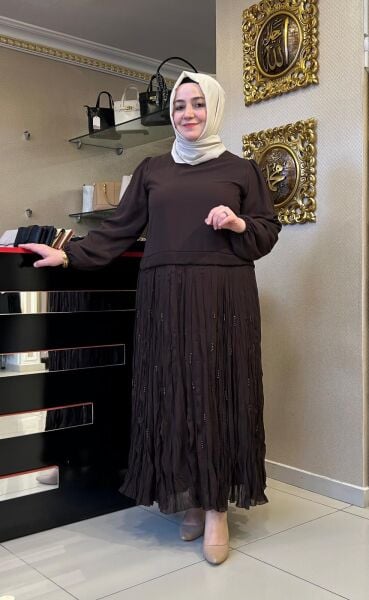 ETEĞİ BONCUK İŞLEMELİ ŞİFON KUMAŞ ELBİSE/ FUAT GÜRŞEN