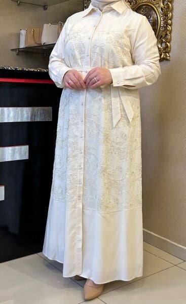 NAKIŞ VE BONCUK İŞLEMELİ KUŞAKLI ELBİSE/ FUAT GÜRŞEN