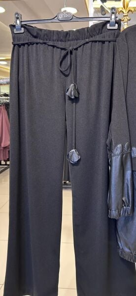 DERİ DETAYLI ÖRME KUMAŞ TAKIM/ GHISA