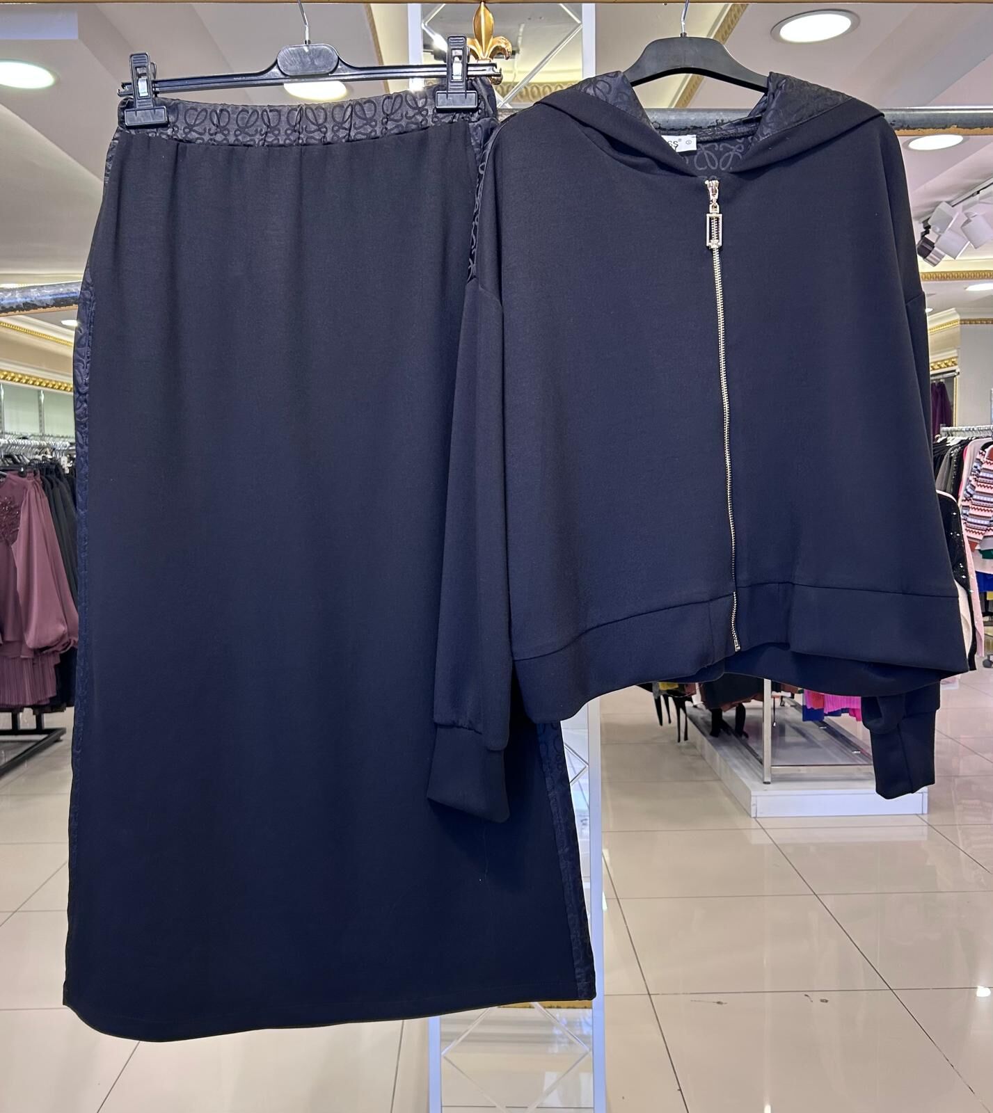 JAKAR KUMAŞ DTY. ETEKLİ TAKIM/ NUSS