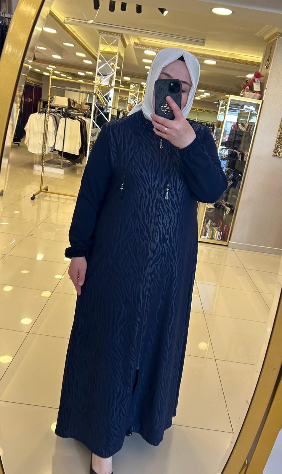 ÖNÜ DESENLİ KOLLARI LASTİKLİ FERACE/BELGİN